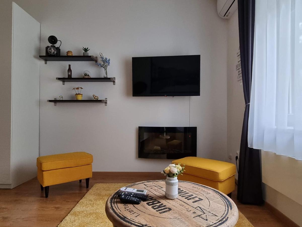 Flora Apartman Leilighet Szeged Eksteriør bilde