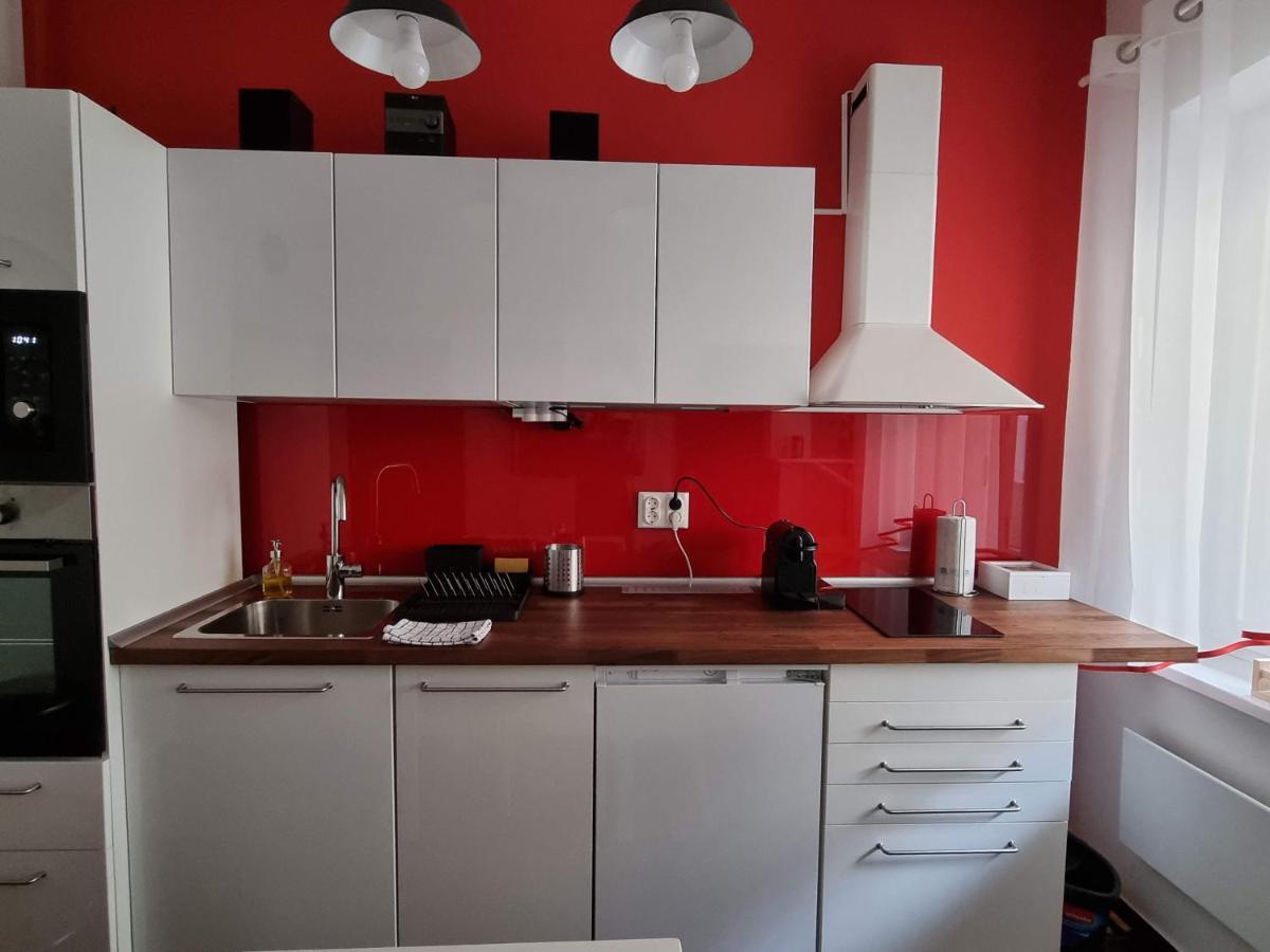 Flora Apartman Leilighet Szeged Eksteriør bilde